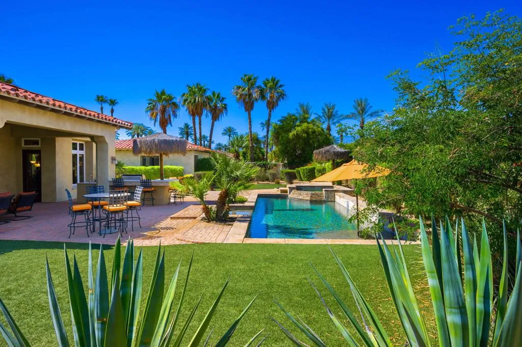 56222 Village Drive, La Quinta, California 92253 home-pic-22